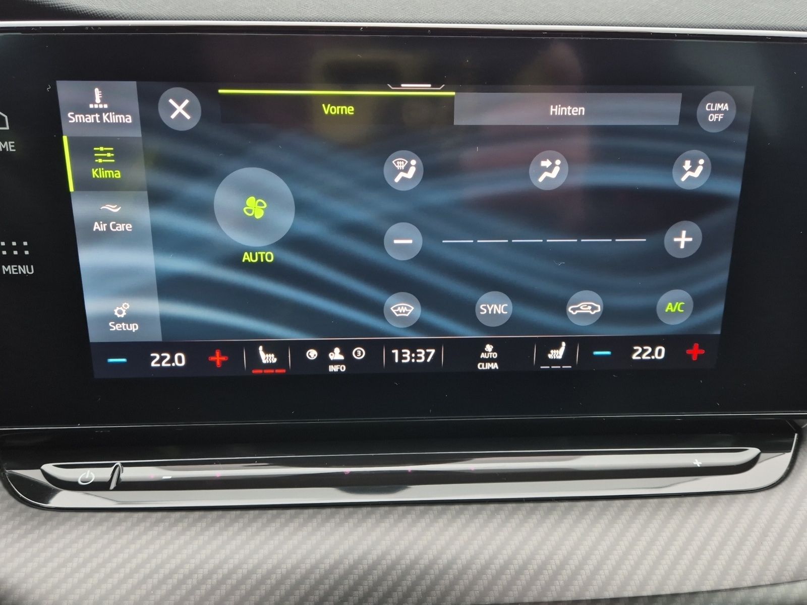 Fahrzeugabbildung SKODA Octavia Combi TDI RS DSG 4x4 Matri Navi AID HUD