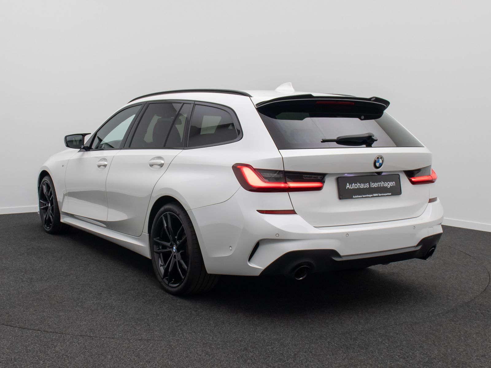 Fahrzeugabbildung BMW 320d xD M Sport ACC Kamera HUD AHK Laser DAB 19"