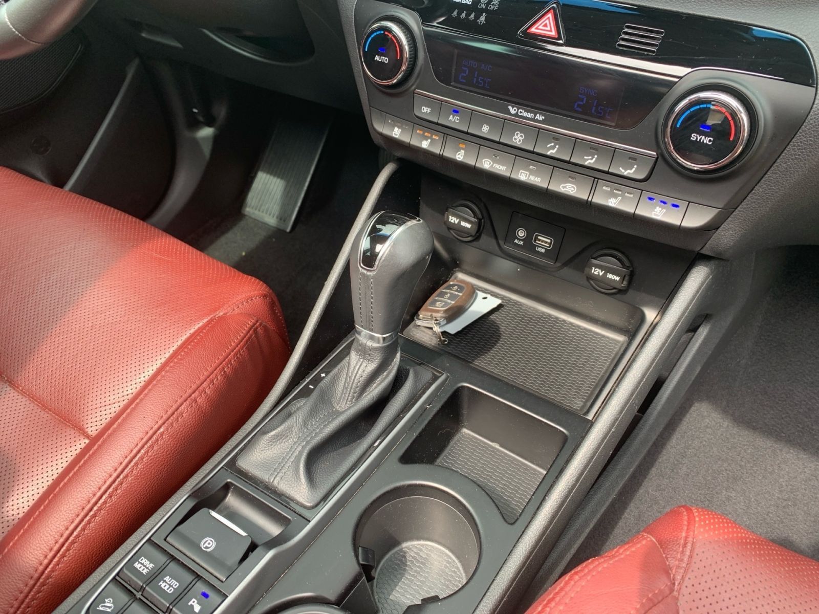 Fahrzeugabbildung Hyundai TUCSON 1.6 Turbo 7-DCT Premium 4WD Leder Pan.Dac