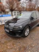 Volkswagen Tiguan - Volkswagen Tiguan mit Diesel-Antrieb: Kombi, Automatik