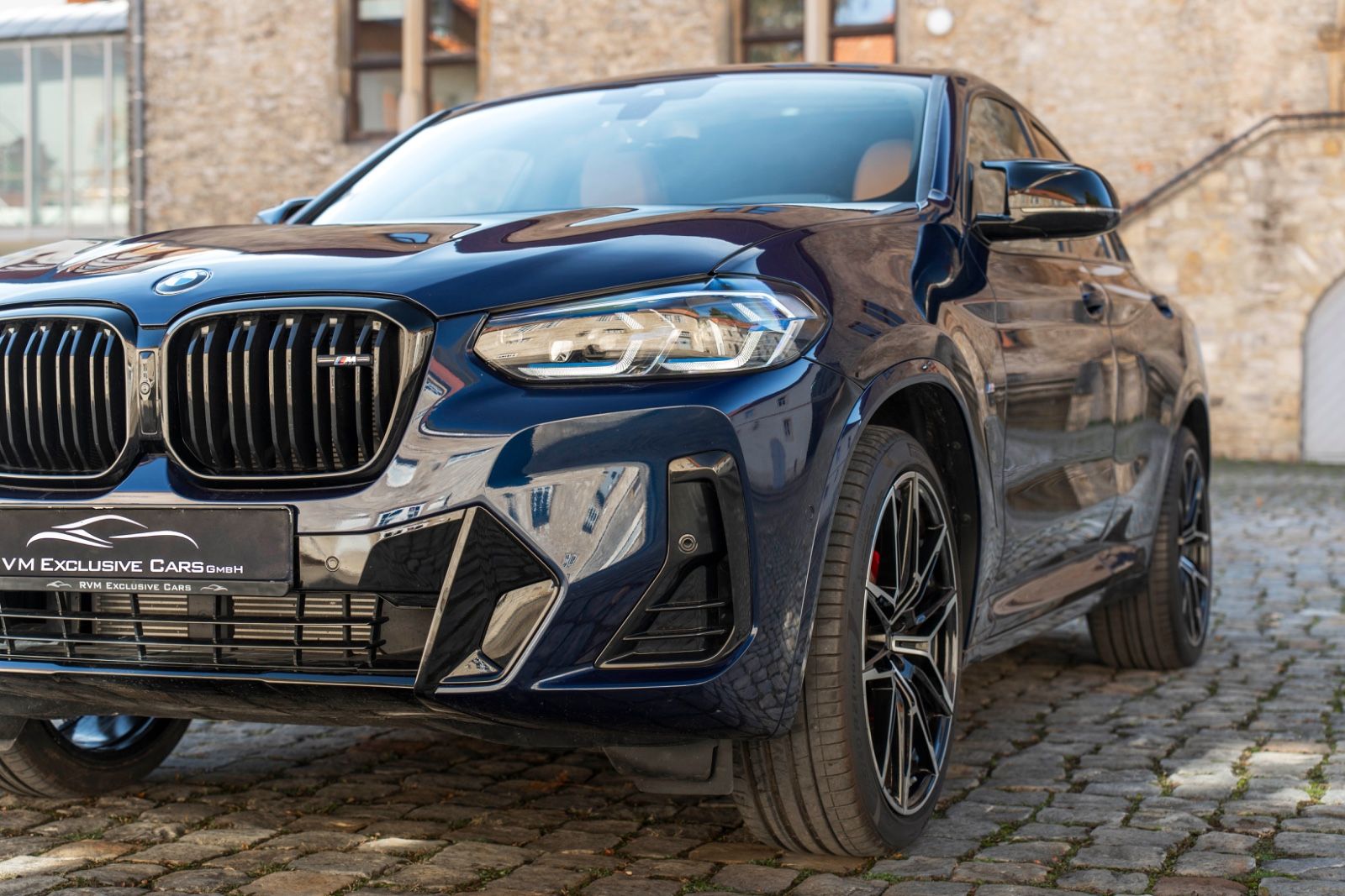 Fahrzeugabbildung BMW X4 M40i M-SPORT HUD H&K 360° CARPLAY LED