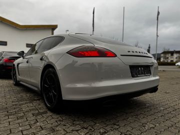 Porsche Panamera - 6