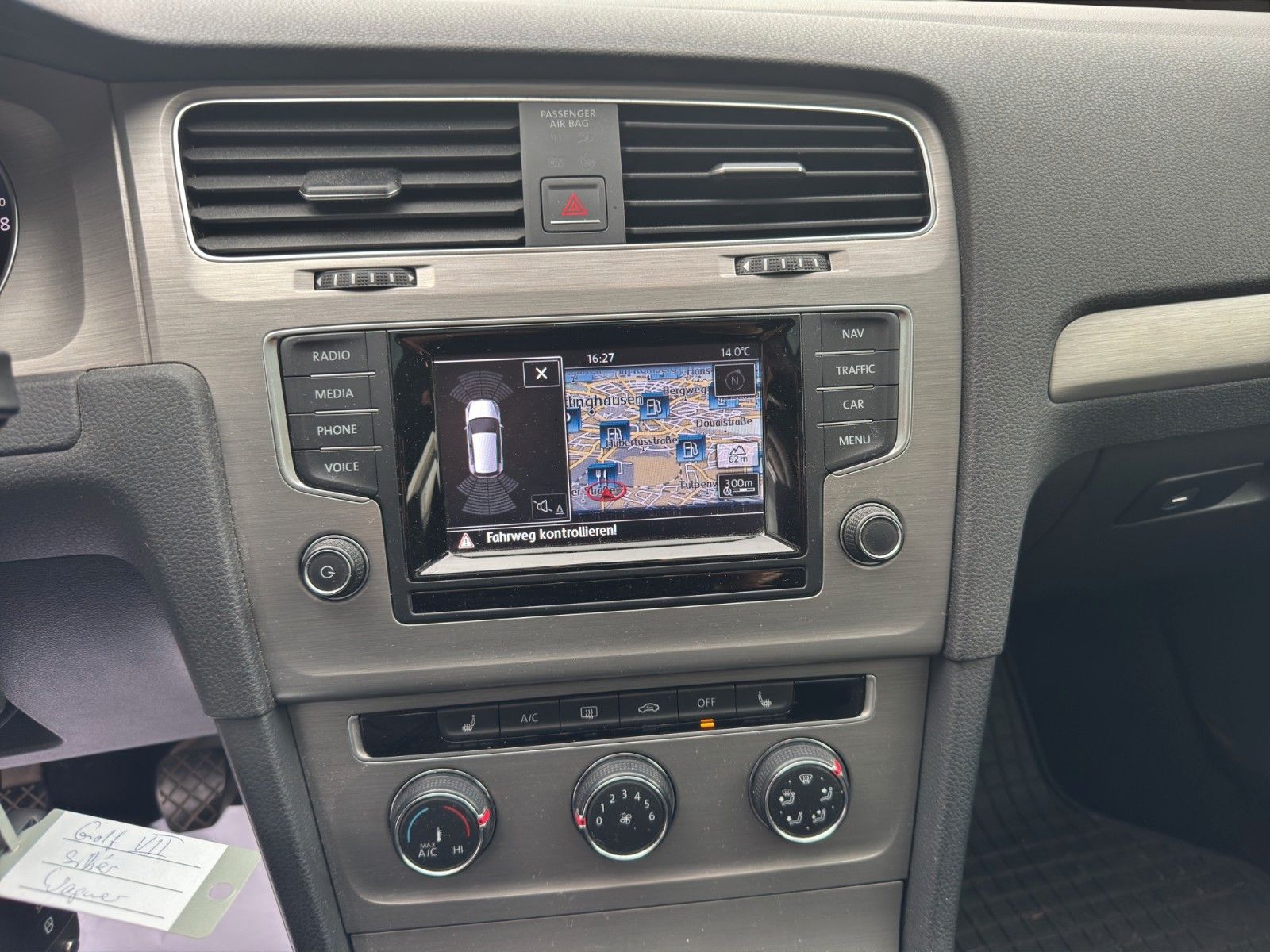 Fahrzeugabbildung Volkswagen Golf VII  Comfortline BMT Navi/Panorama/2X PDC /