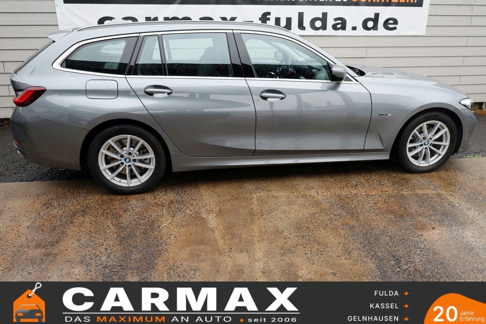 Fahrzeugabbildung BMW 330 e Touring,Leder,Navi,LED,Kamera,HUD, Curved