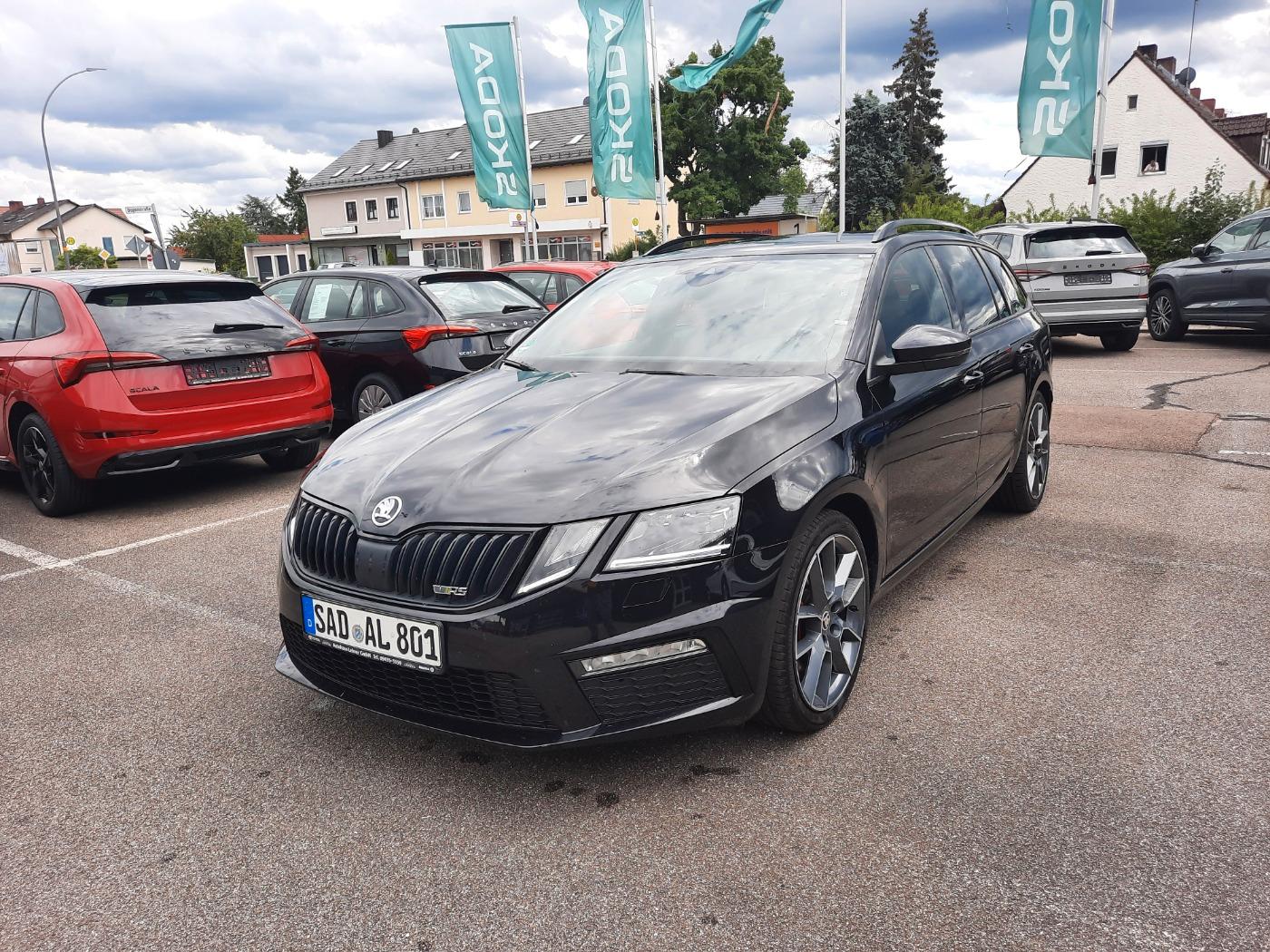 Skoda Octavia COMBI RS VIRTUAL COCKPIT+ACC+LED+SPURHAL