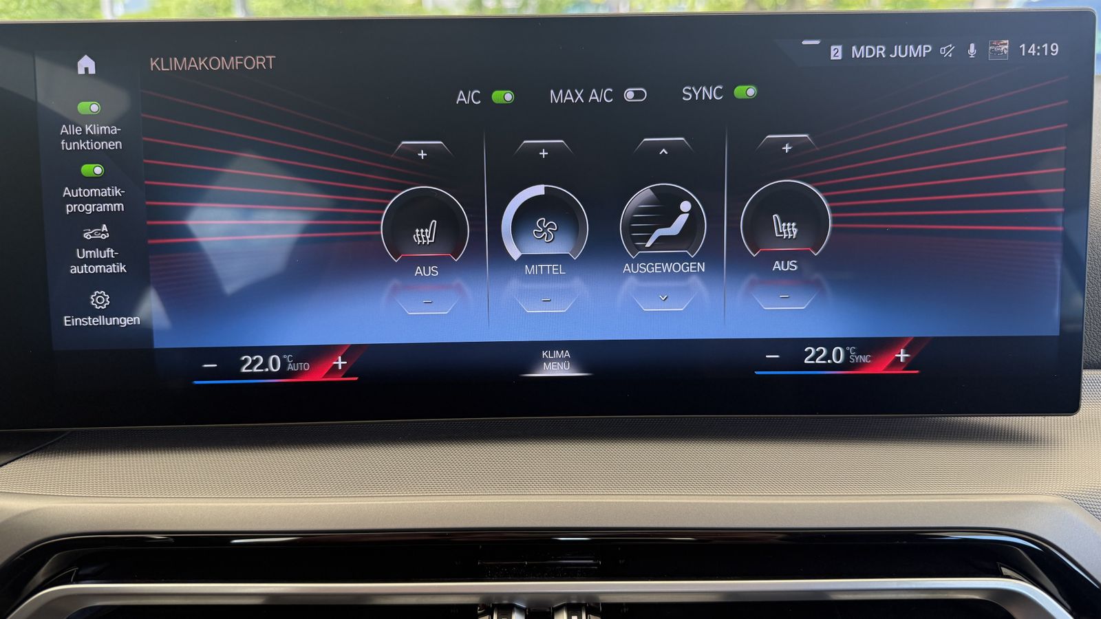 BMW 318d LED LC Plus SHZ PDC Tempo foto 17