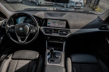 Fahrzeugabbildung BMW 320d xDrive Touring Steptronic xDrive|HEADUP|SH