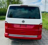 Volkswagen T6 Multivan - rote Volkswagen T6 Multivan