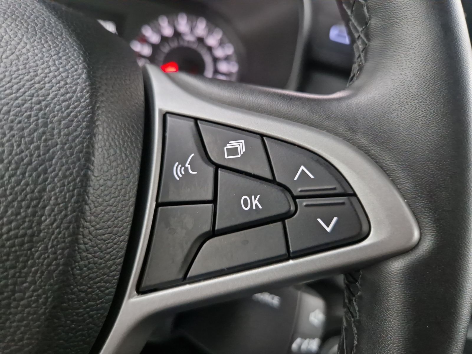 DACIA Sandero Stepway ECO-G 100 Extreme+ Navi – Bild 28