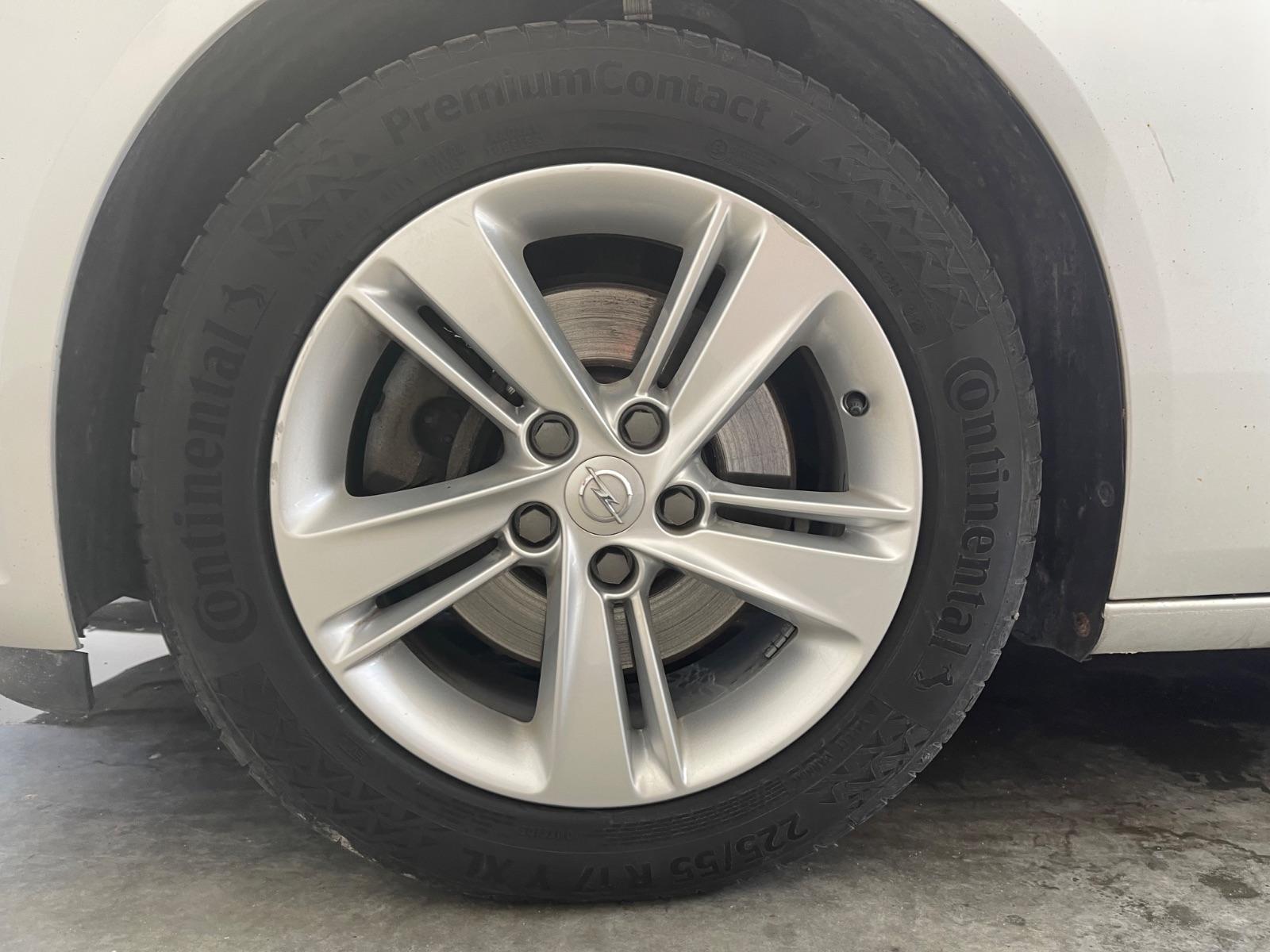 Opel Insignia B Sports Tourer 2.0 CDTI *LED*NAVI*AHK