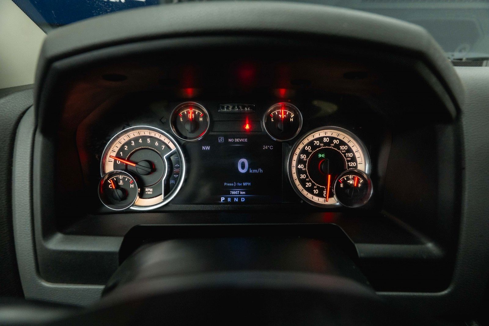 Fahrzeugabbildung Dodge RAM 5.7 V8 HEMI 4x4 PUNISHER OFFROAD RAPTOR LACK