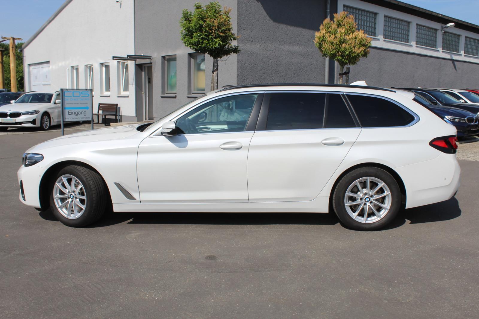 BMW 520d Tour. +Standh.+Sports.-LEDER+Panoramad.+ACC