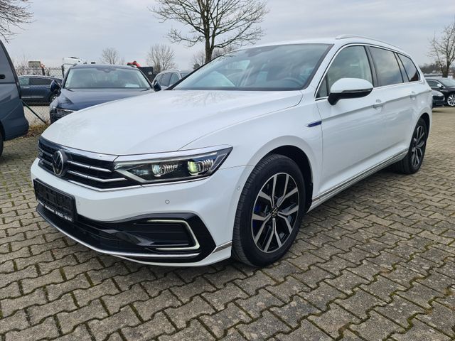 Volkswagen Passat Var GTE AHK Kamera IQ.Matrix Digi el.Heck