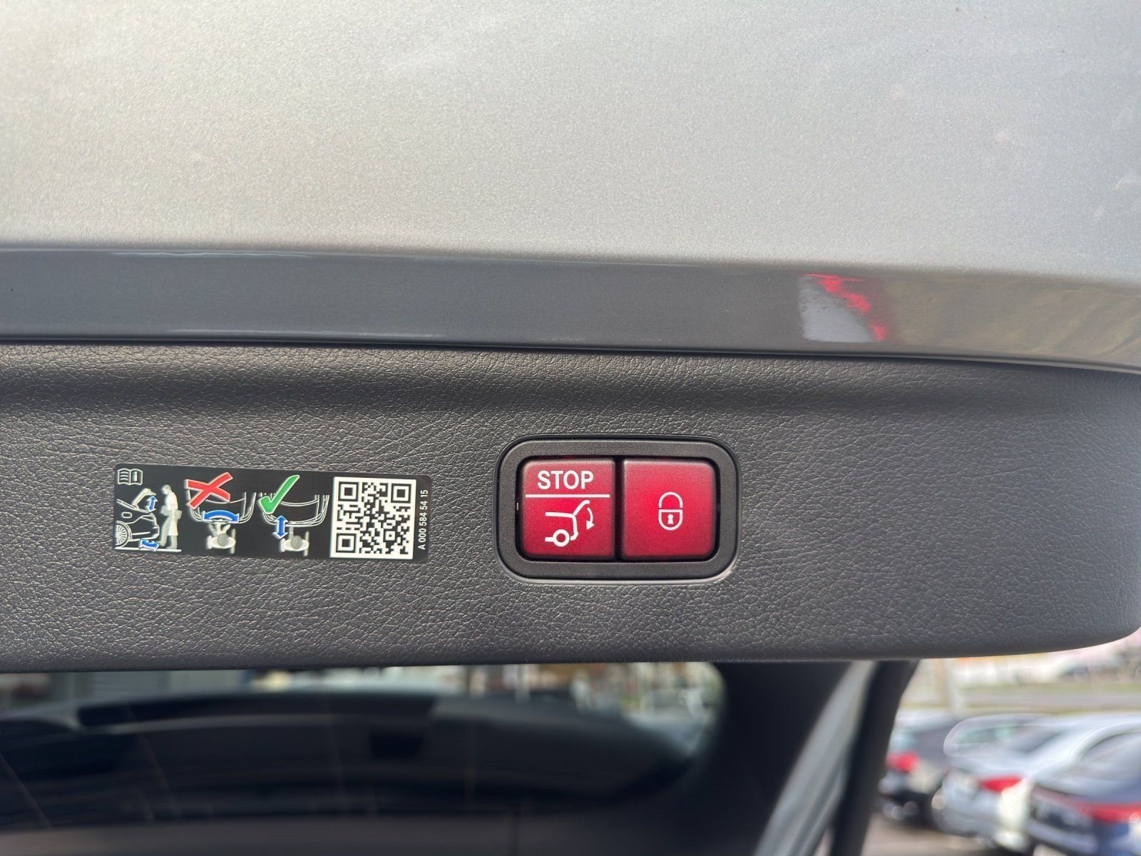 Fahrzeugabbildung Mercedes-Benz EQE350 4M SUV AMG Prem AIRMATIC Pano AHK HUD HAL