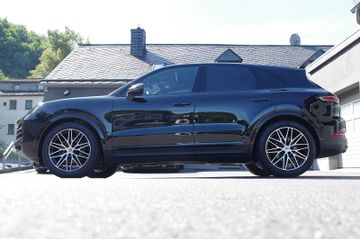 Porsche Cayenne - 3