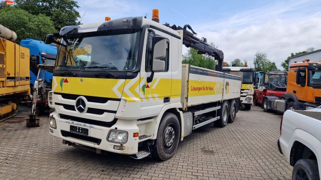 Mercedes-Benz 2541L Baustoff mit HIAB 122, Palettengabel Lift-