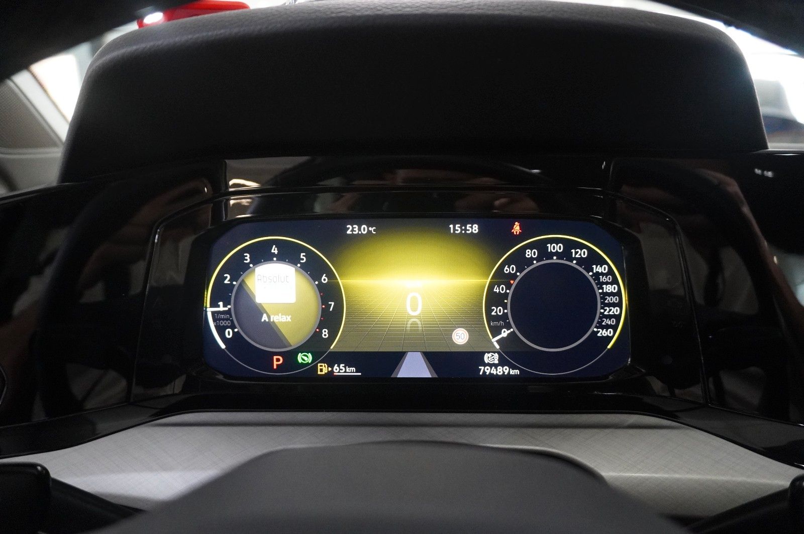 Fahrzeugabbildung Volkswagen Golf VIII Lim. 1.0 E-TSI DSG LIFE NAVI/LED/DAB+