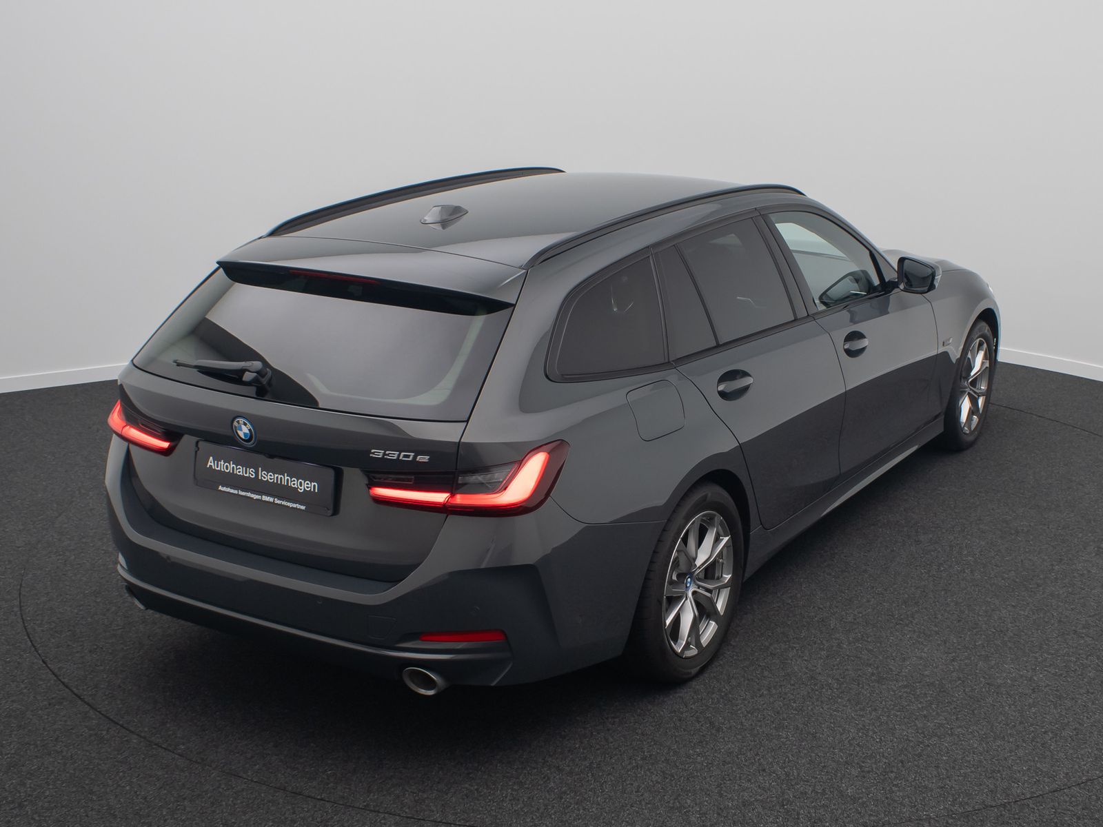 Fahrzeugabbildung BMW 330e Individual DAB HiFi Kamera Komfort Sport