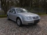 Volkswagen Bora 1,6 Comfortline - Volkswagen Bora: Comfortline
