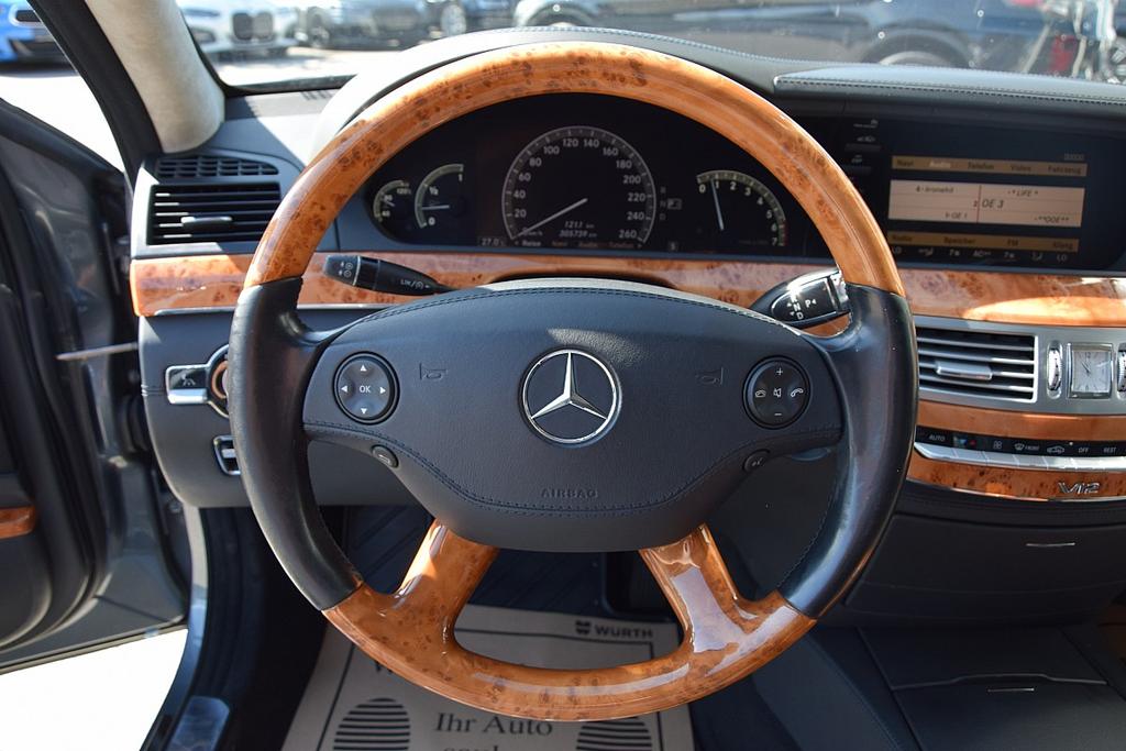 Mercedes-Benz S 600