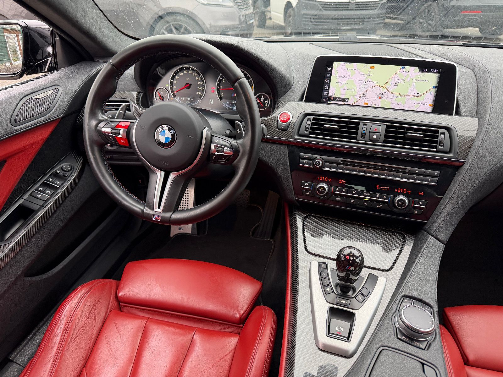 Fahrzeugabbildung BMW M6 Gran Coupe/CARBON/EXCLUSIVE/BLACK&RED/