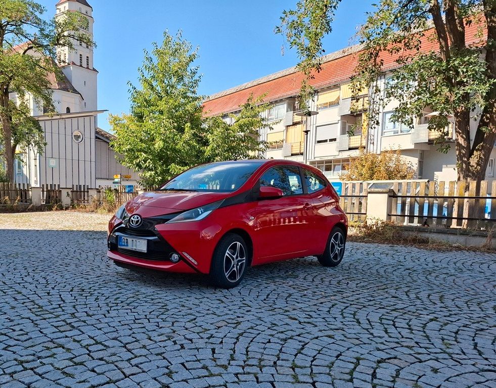 Image of Toyota Aygo (X)