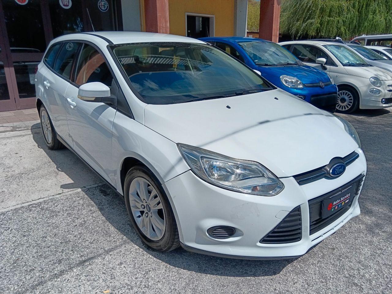 Ford Focus 2012 — photo 7