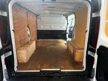 Renault Trafic - 12