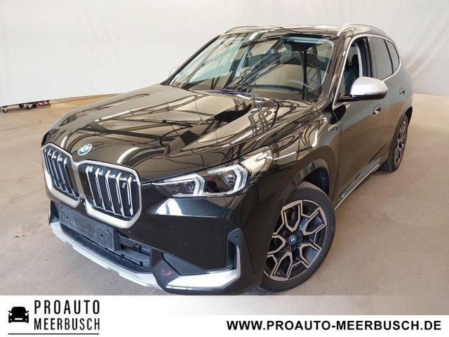 BMW iX1 30 xDrive xLine MMRY/ACC/PANO/HEADUP/ADAPTLE