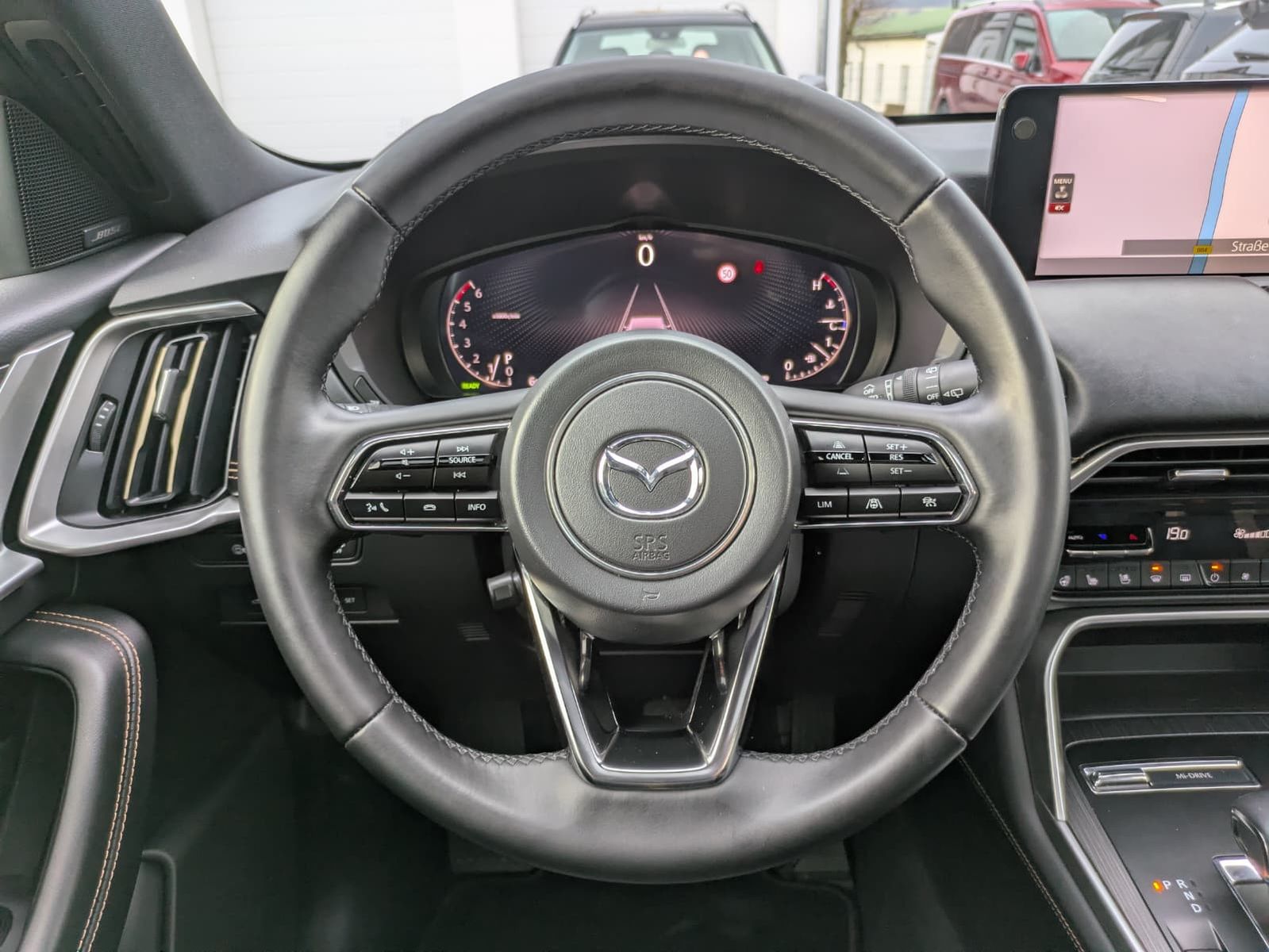Fahrzeugabbildung Mazda CX-80 3.3L Homura Plus PANO*HUD*BOSE*NAPPA*7SIT