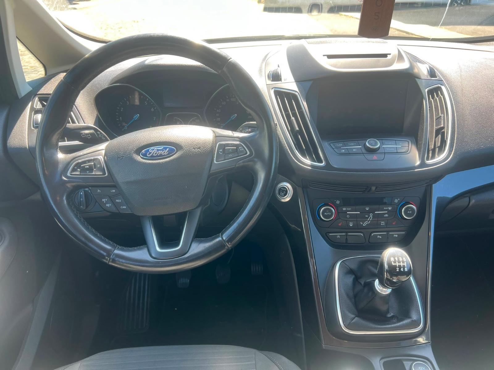 Ford Grand C-MAX 2015 — interior