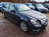 Mercedes-Benz C 250 C -Klasse T-Modell  BlueEfficiency - Mercedes-Benz C 250 aus 2012 mit Diesel-Antrieb: Kombi
