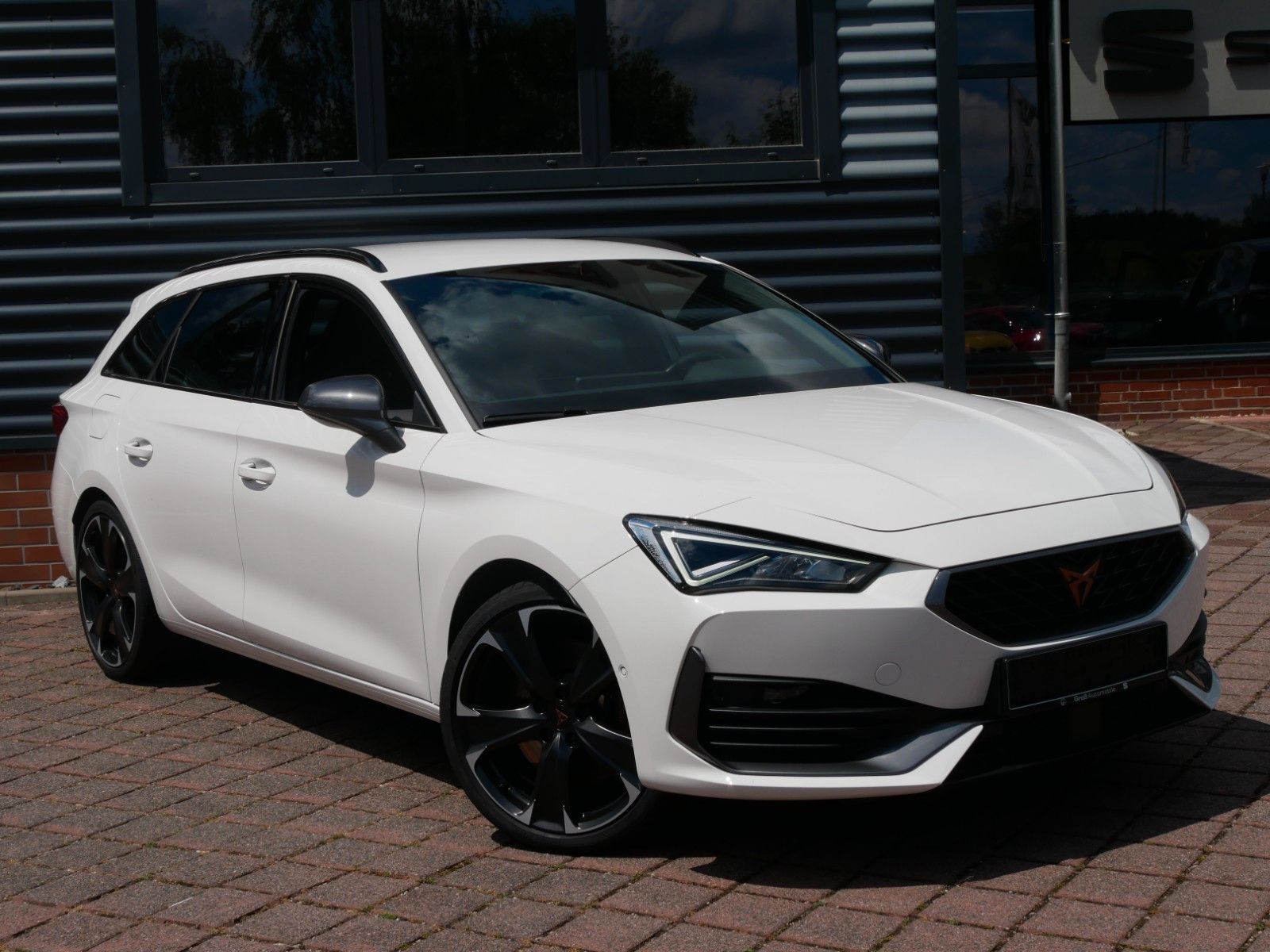 CUPRA Leon Sportstourer VZ e-Hybrid Vision+ Assist L