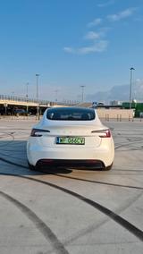 Tesla Model 3 Hinterradantrieb RWD RWD - Tesla Model 3 aus 2024