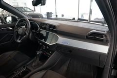 AUDI Q3 40 TFSI quattro S line | MMI Navi | Matrix AUDI Q3 40 TFSI quattro S line | MMI Navi | Matrix