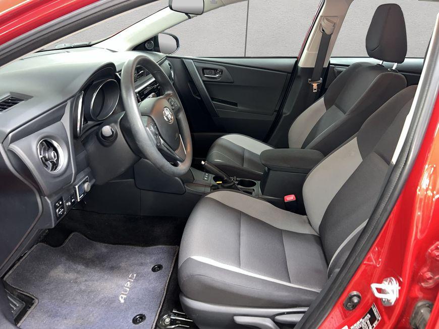 Toyota Auris Touring Sports