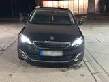 Peugeot 308 SW 2.0 HDi 150 ps Allure - Peugeot 308 mit Diesel-Antrieb: Kombi, 2.0