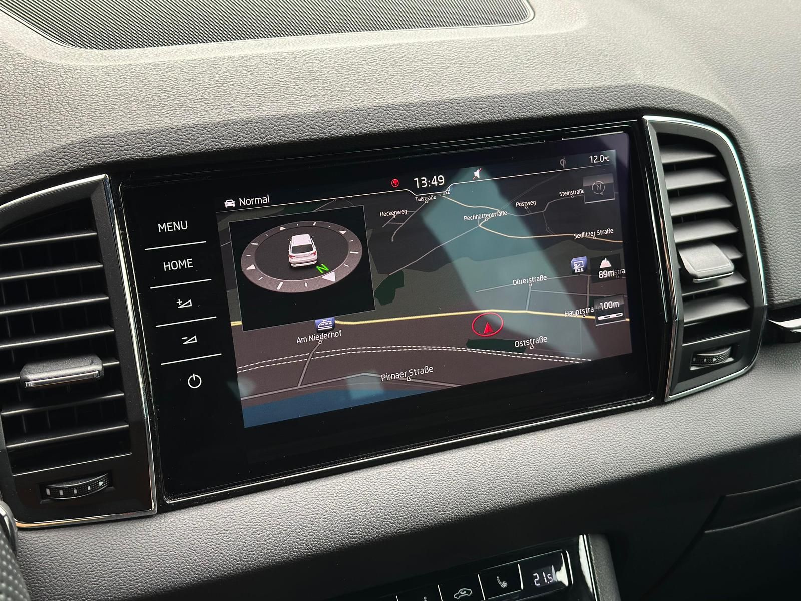 SKODA Karoq 2.0TSI SPORTLINE 4x4* LED#AHK#PANO#SH#KEYL - Image 13