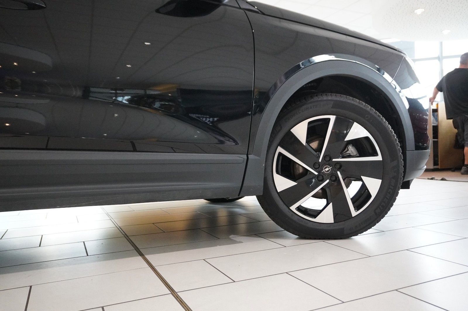 Fahrzeugabbildung Opel Grandland 1.2 48V HYBRID NAVI/LED/KAMERA/DAB+