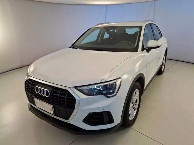 Audi Q3 35 TDI S tronic Business