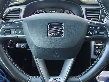 Seat Leon Xcellence*DSG*AHK*Navi*LED*Kamera*SHZ*PDC*