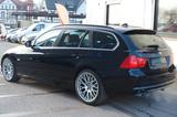 BMW Touring 325d 3.0l*LCI*AUTOMATIK*NAVI*PDC*AHK*SHZ - BMW 325 aus 2010: 325d
