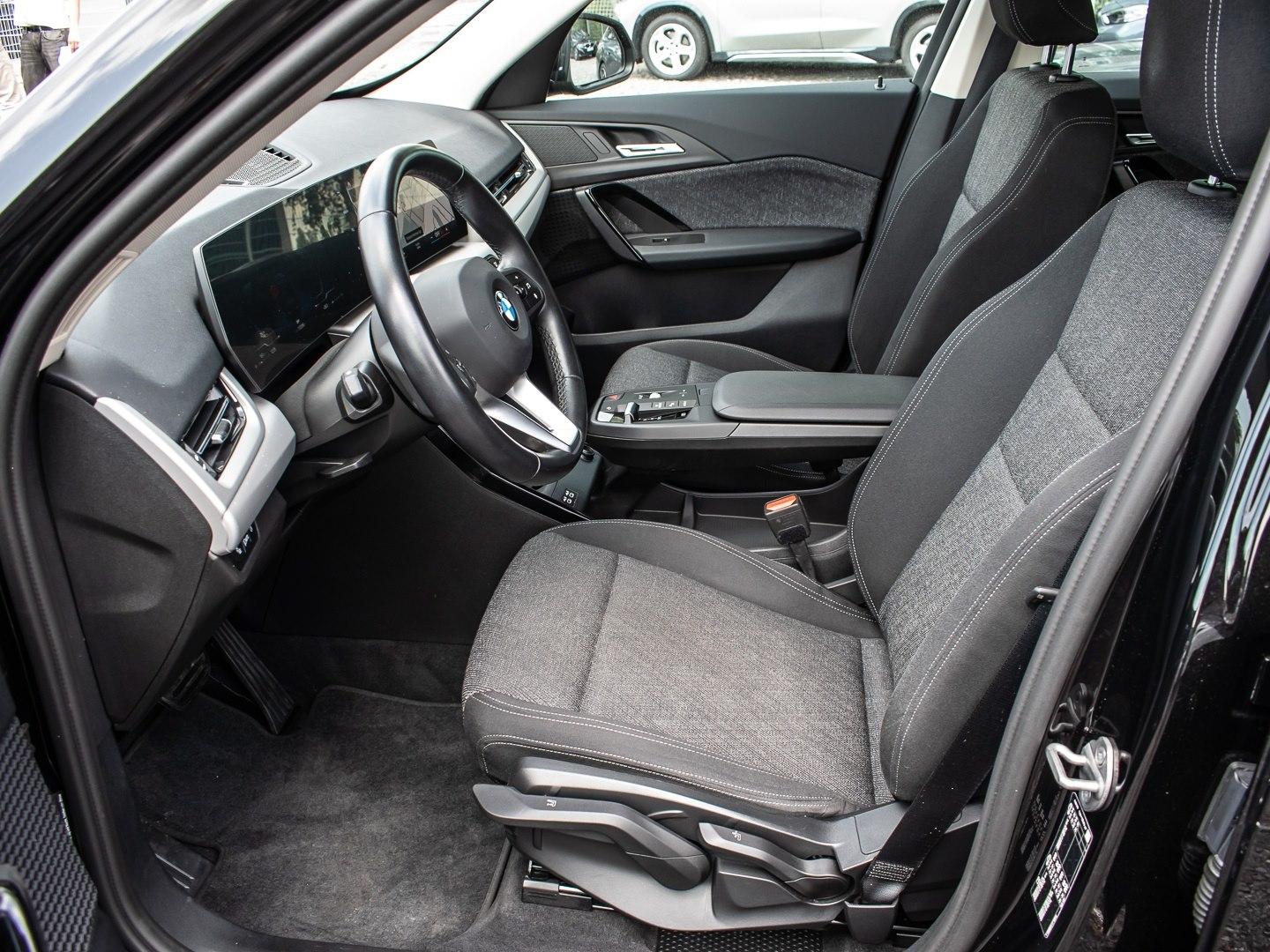 BMW X1 sDrive18i RFK NAVI LED PDC V+H SHZ DAB PA, миниатюра 13