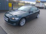 BMW 320d Coupé *AUSTAUSCHMOTOR*LEDER*NAVI*SCHIEBEDAC - BMW 320 aus 2007: Coupe