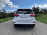 Jeep Grand Cherokee 3.0l V6 MultiJet Summit Ivory - Jeep Grand Cherokee in Stuttgart