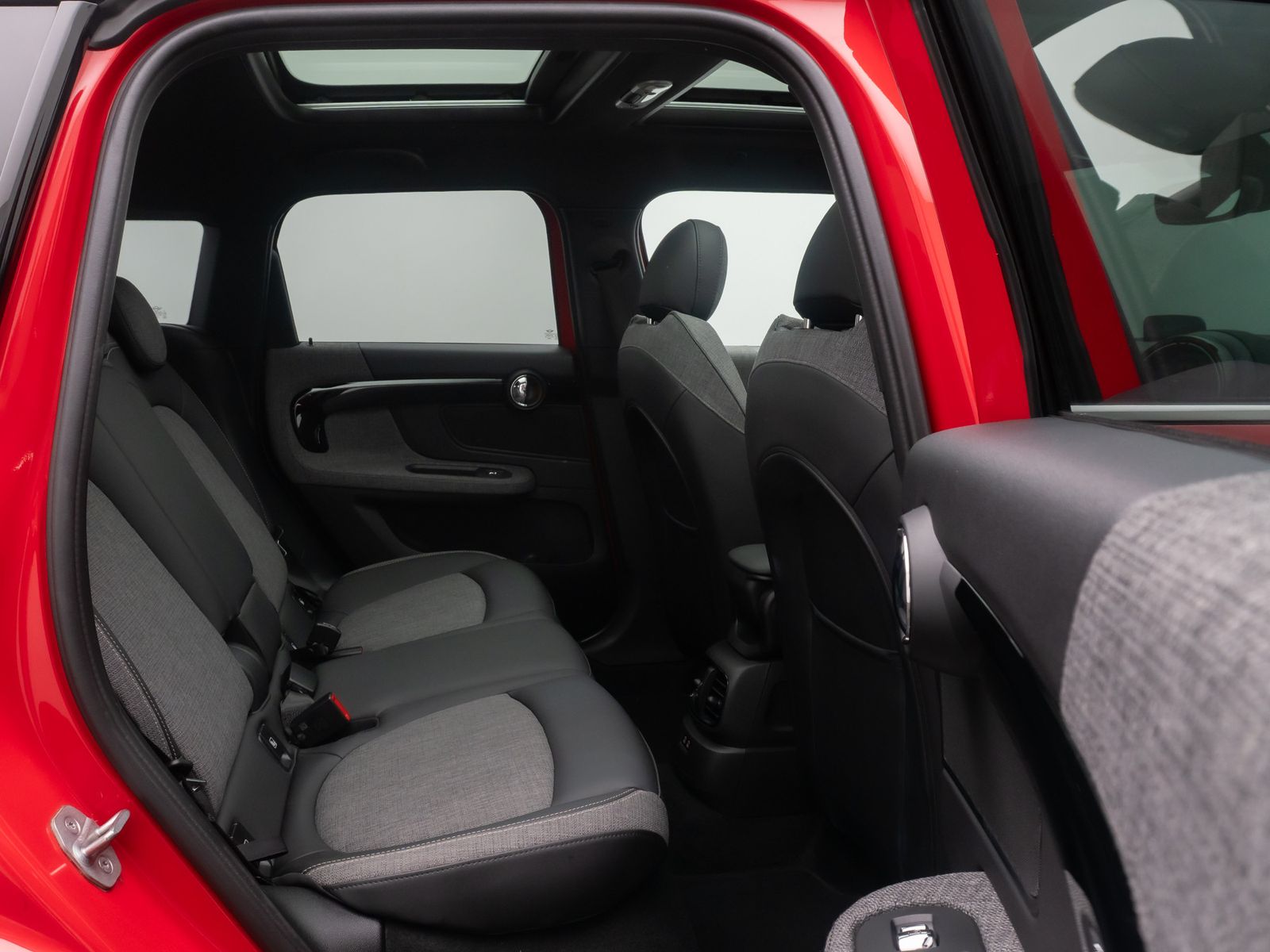 Fahrzeugabbildung MINI Countryman SE (Cooper) DAB HUD H/K Panorama Voll