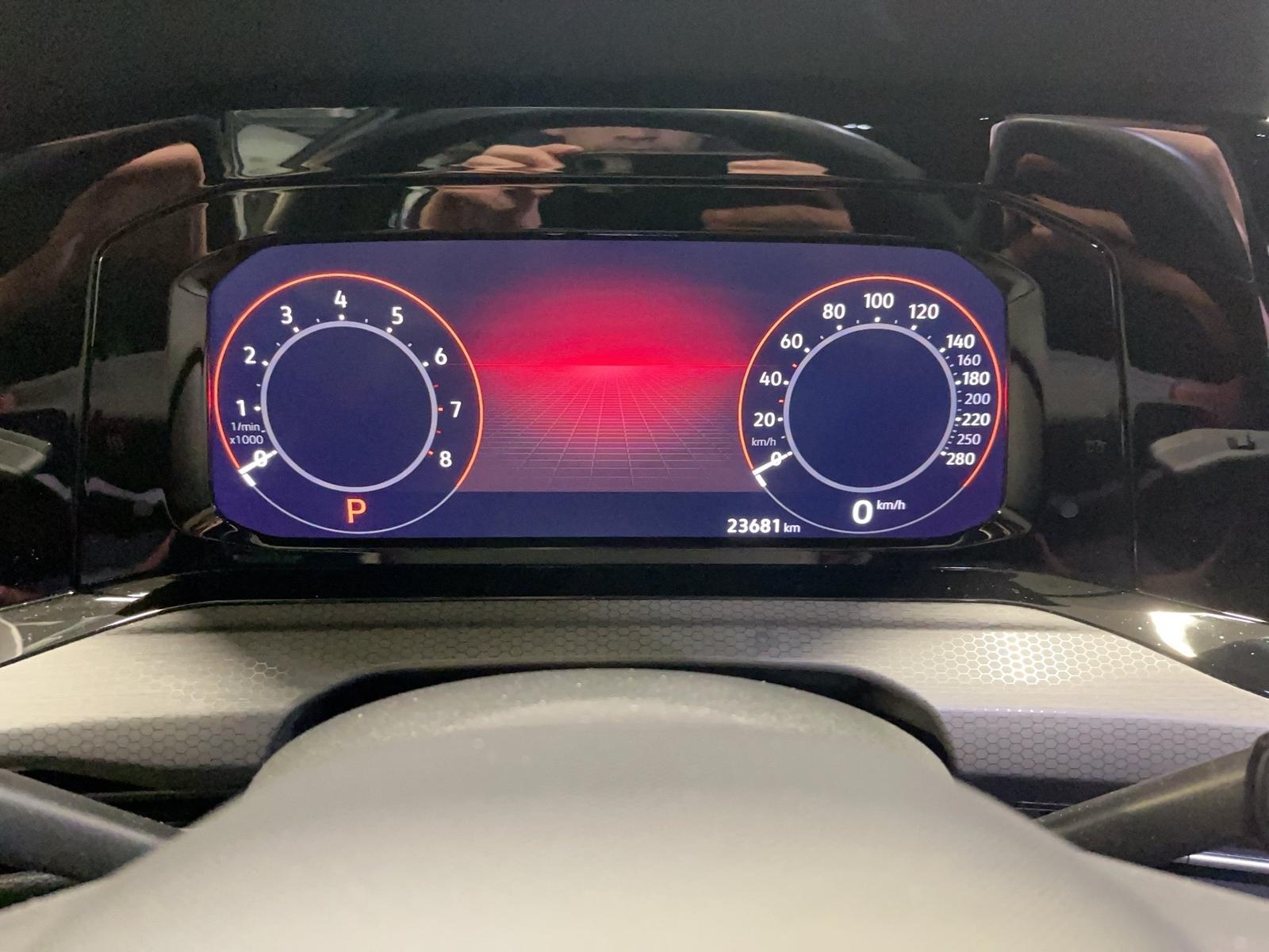 Volkswagen Golf VIII GTI 2.0 TSI DSG AUT LED LM PDC SportS., миниатюра 9