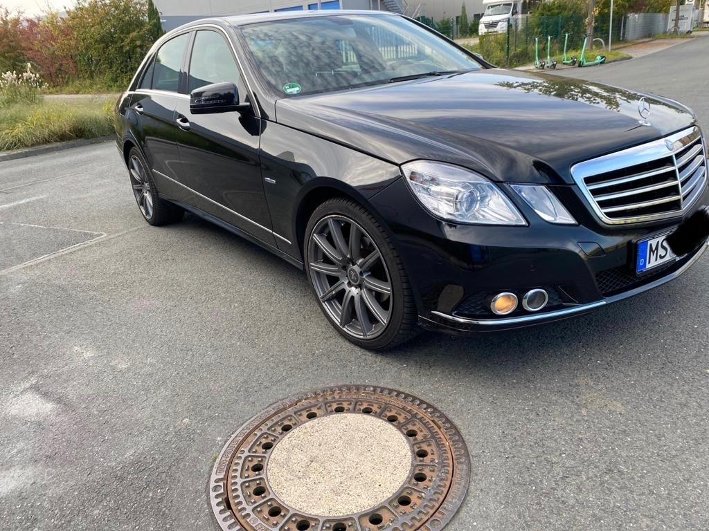 Mercedes-Benz E 220