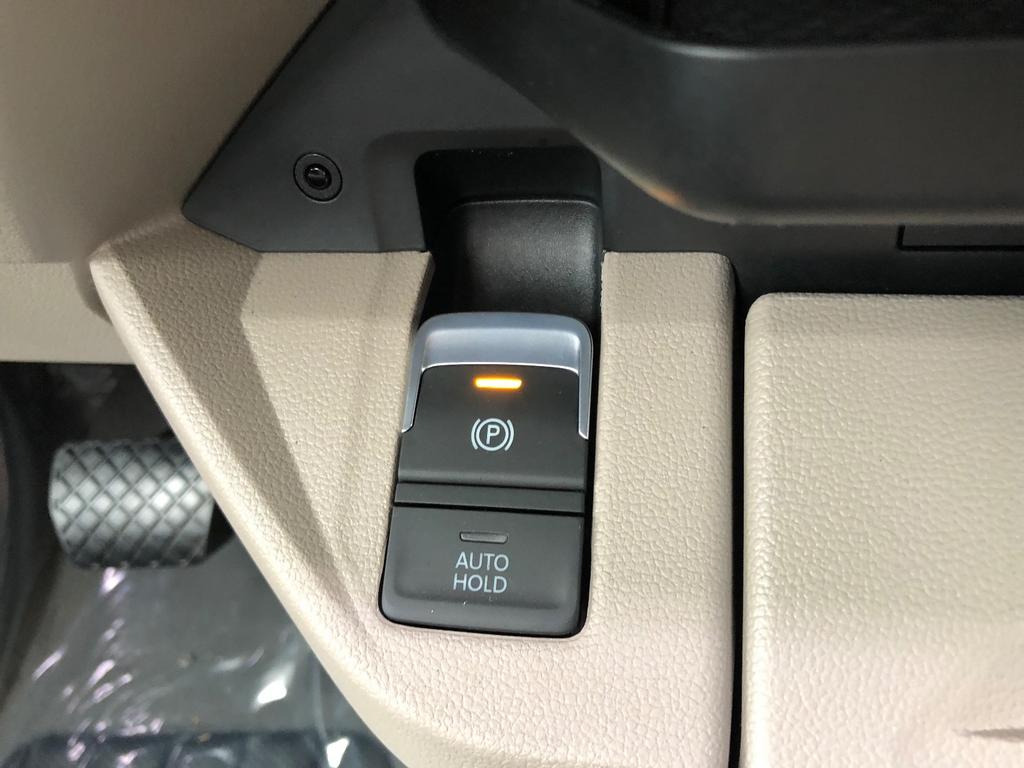 Volkswagen T7 California