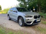 BMW X1 xDrive20i AHK Panoramadach - BMW X1: Panoramadach